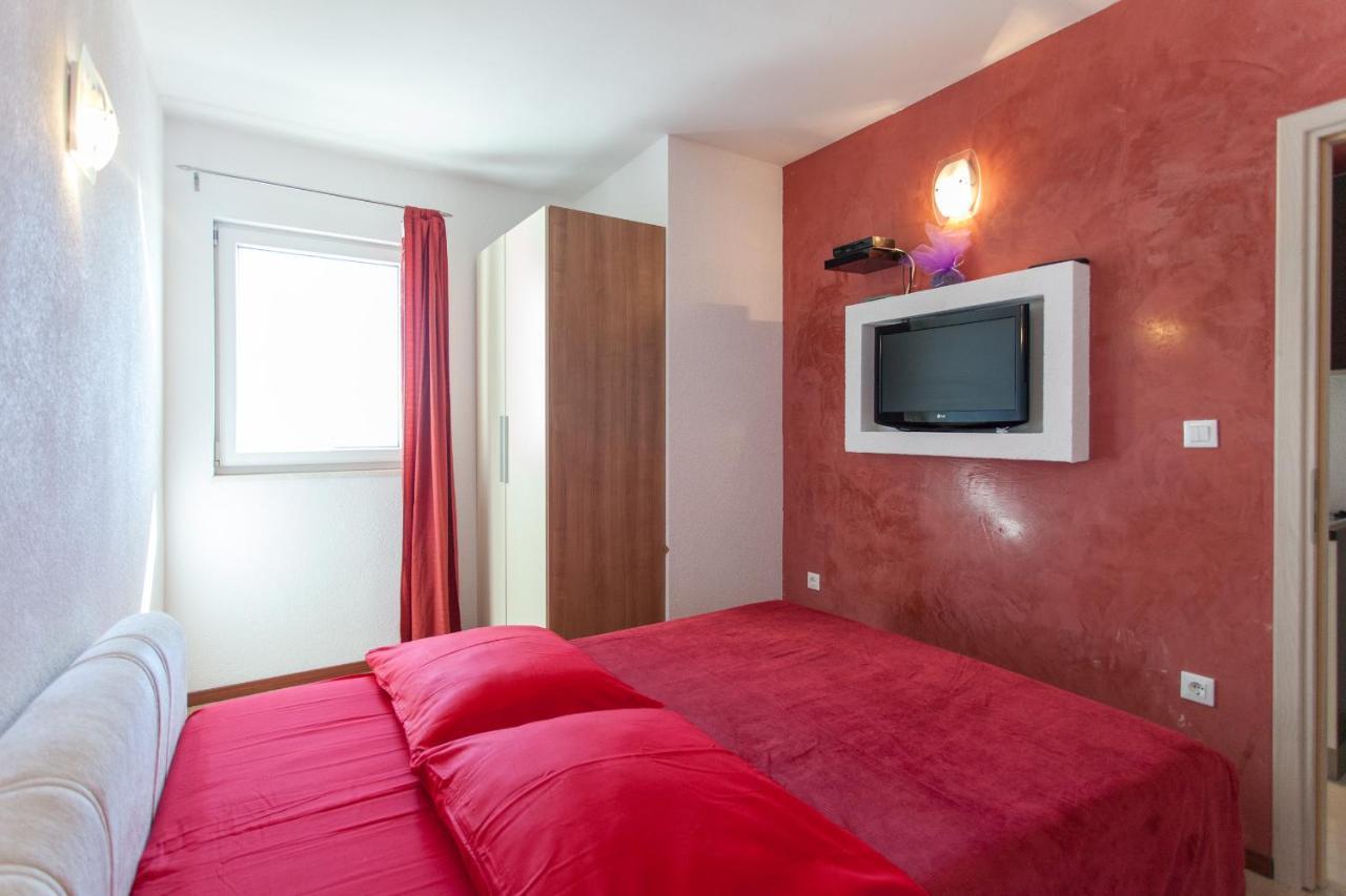 Apartman J & K Подстрана Экстерьер фото