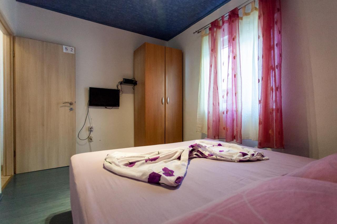 Apartman J & K Подстрана Экстерьер фото