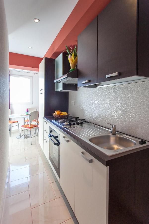 Apartman J & K Подстрана Экстерьер фото